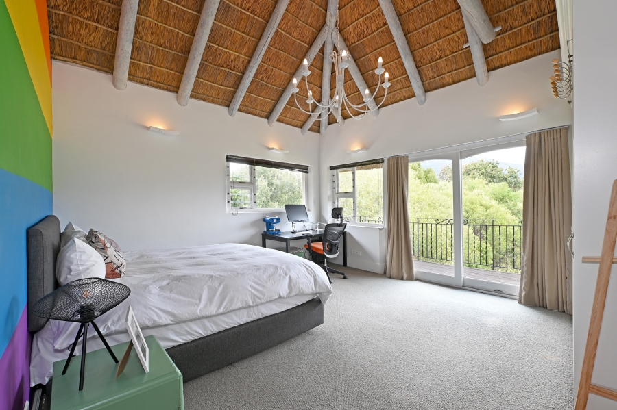 To Let 6 Bedroom Property for Rent in Constantia Western Cape